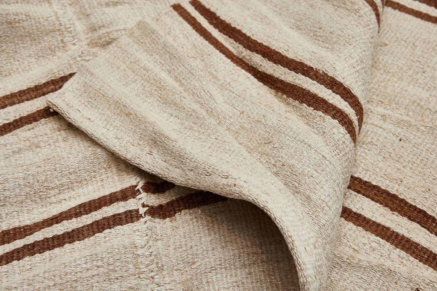 Wheat with Cinnamon Striped Hemp Carpet (6' 4" x 11' 9")
