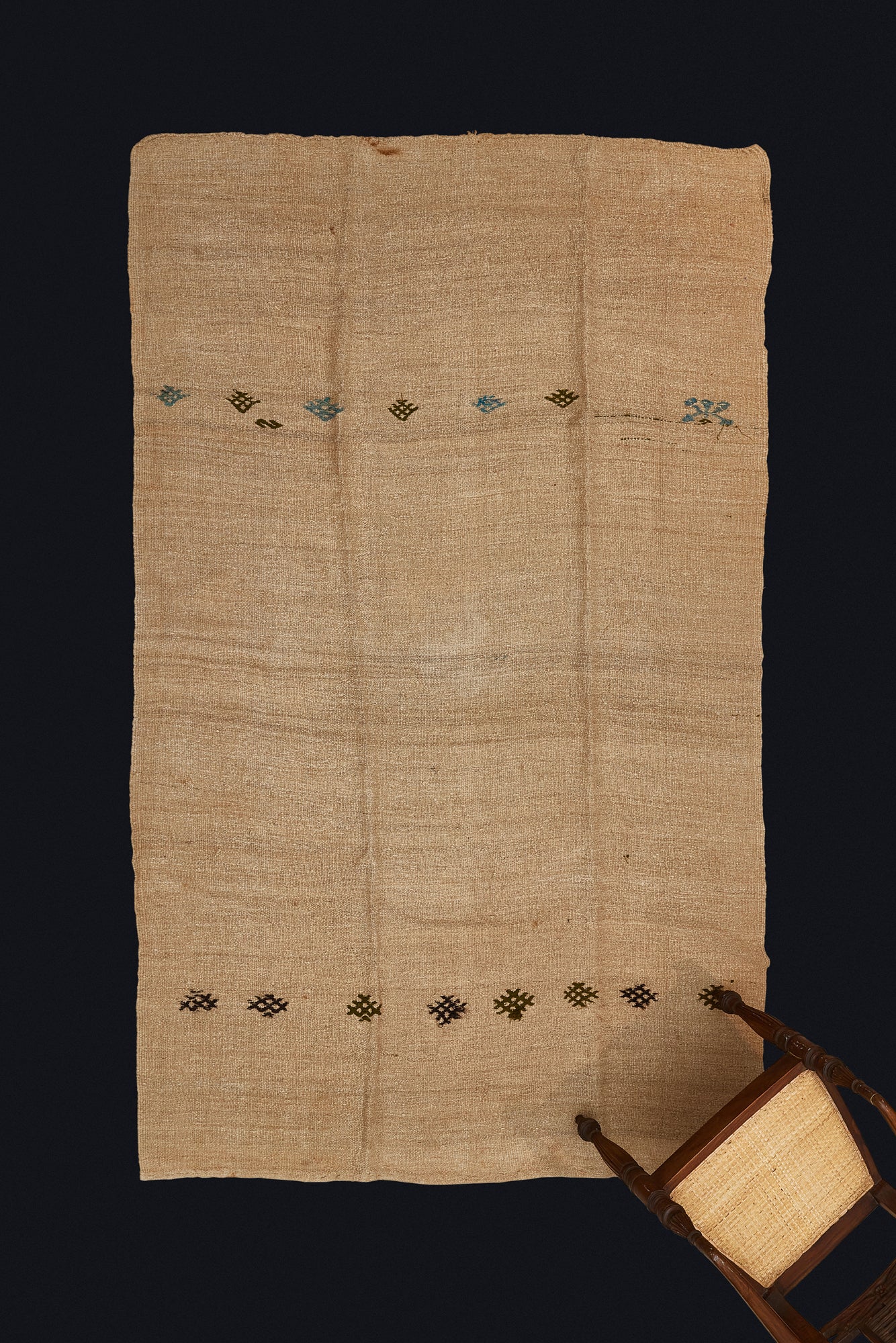 Oatmeal Hemp Carpet with Teal and Chocolate (5' 8" x 9' 1")