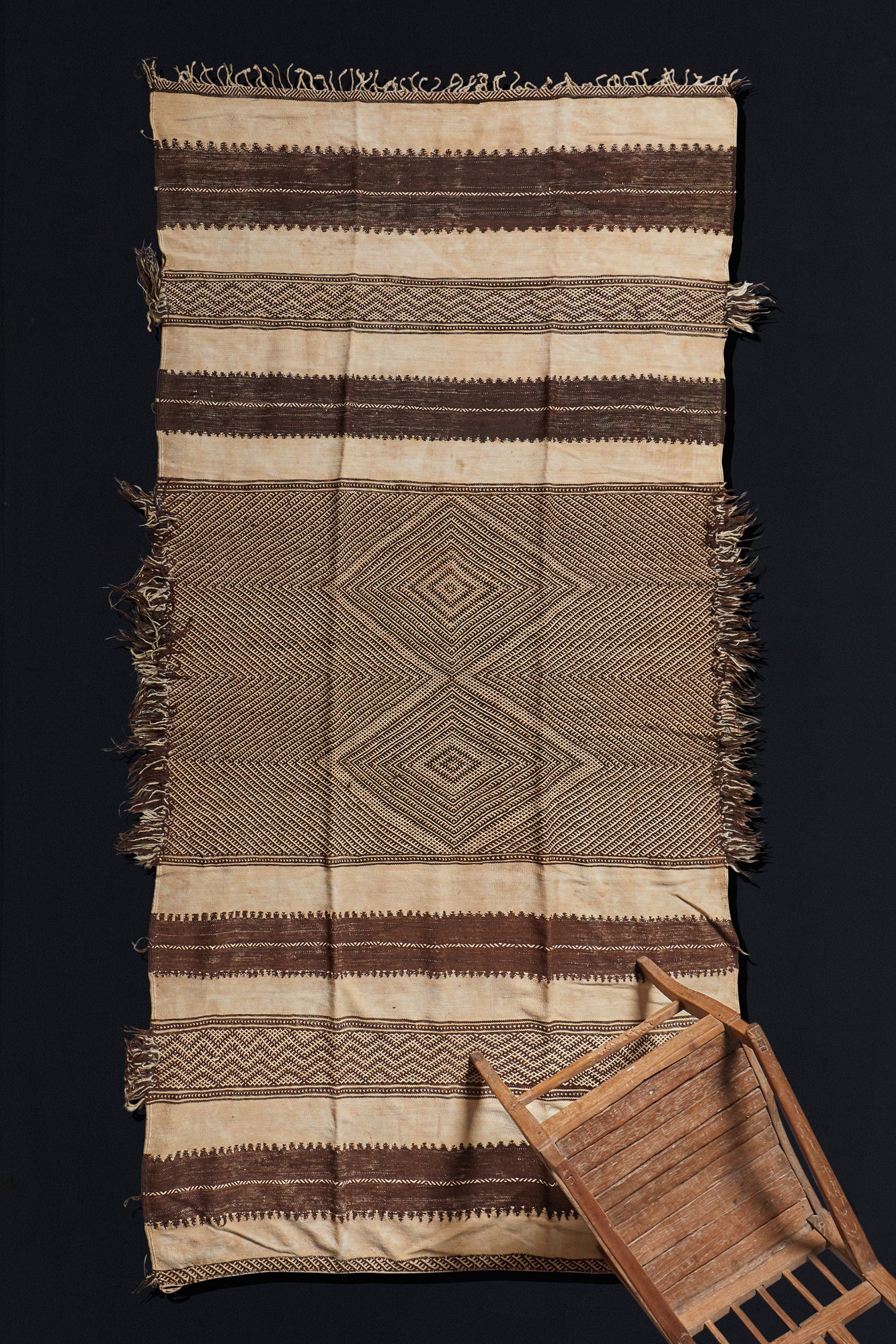 High Atlas Natural Brown and Cream Carpet with Brocade Weave Center ........................... (4' 10'' x 9' 4'')