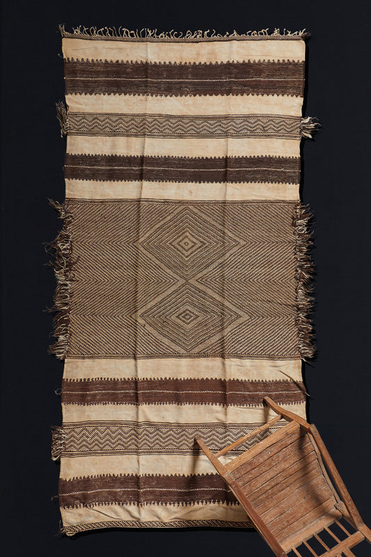 High Atlas Natural Brown and Cream Carpet with Brocade Weave Center ........................... (4' 10'' x 9' 4'')