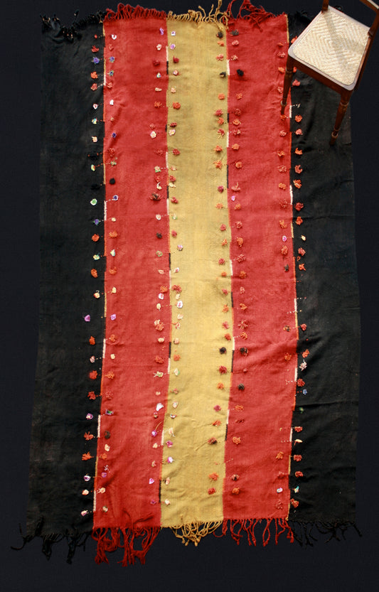 Sevas Perde With Yellow Center and Tassels (7' x 11' 2")